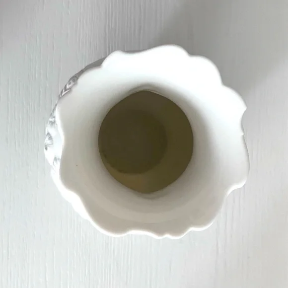 Relisted - White Bisque Porcelain Floral English Vase 9” - Picture 4 of 7